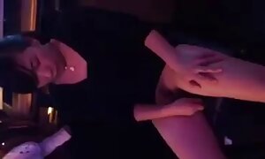 مثير الجمال و روعة هو ضربة سكسي ياباني مترجم الخام فيديو إباحي 